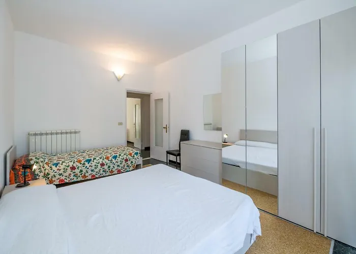 Finalmarina Centro 2 Finale Ligure