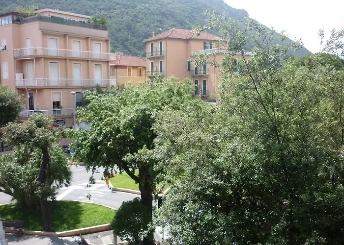 Finalmarina Centro 2 Finale Ligure