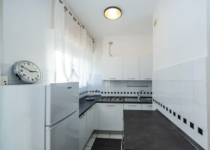 Finalmarina Centro 2